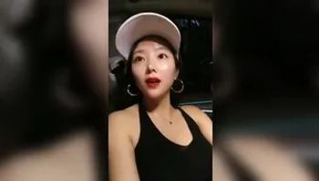 绿茶女路邊勾引年輕小哥車上激戰